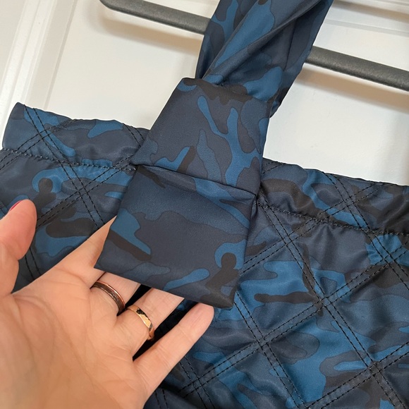 Marc Jacobs Knot Quilted Nylon Tote - NWT! - Picture 6 of 14